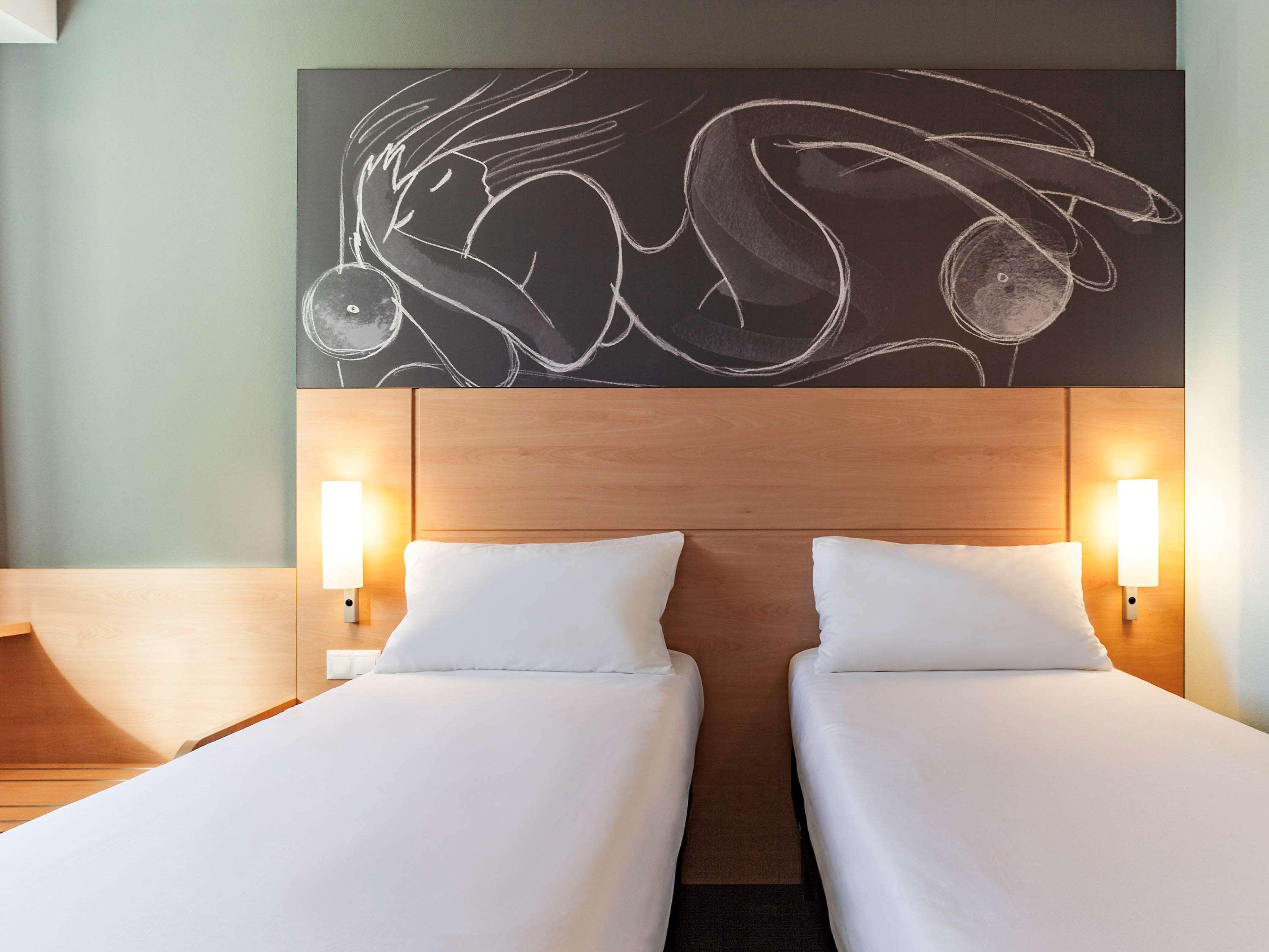 Ibis Lyon Villefranche Sur Saone Hotel 3*