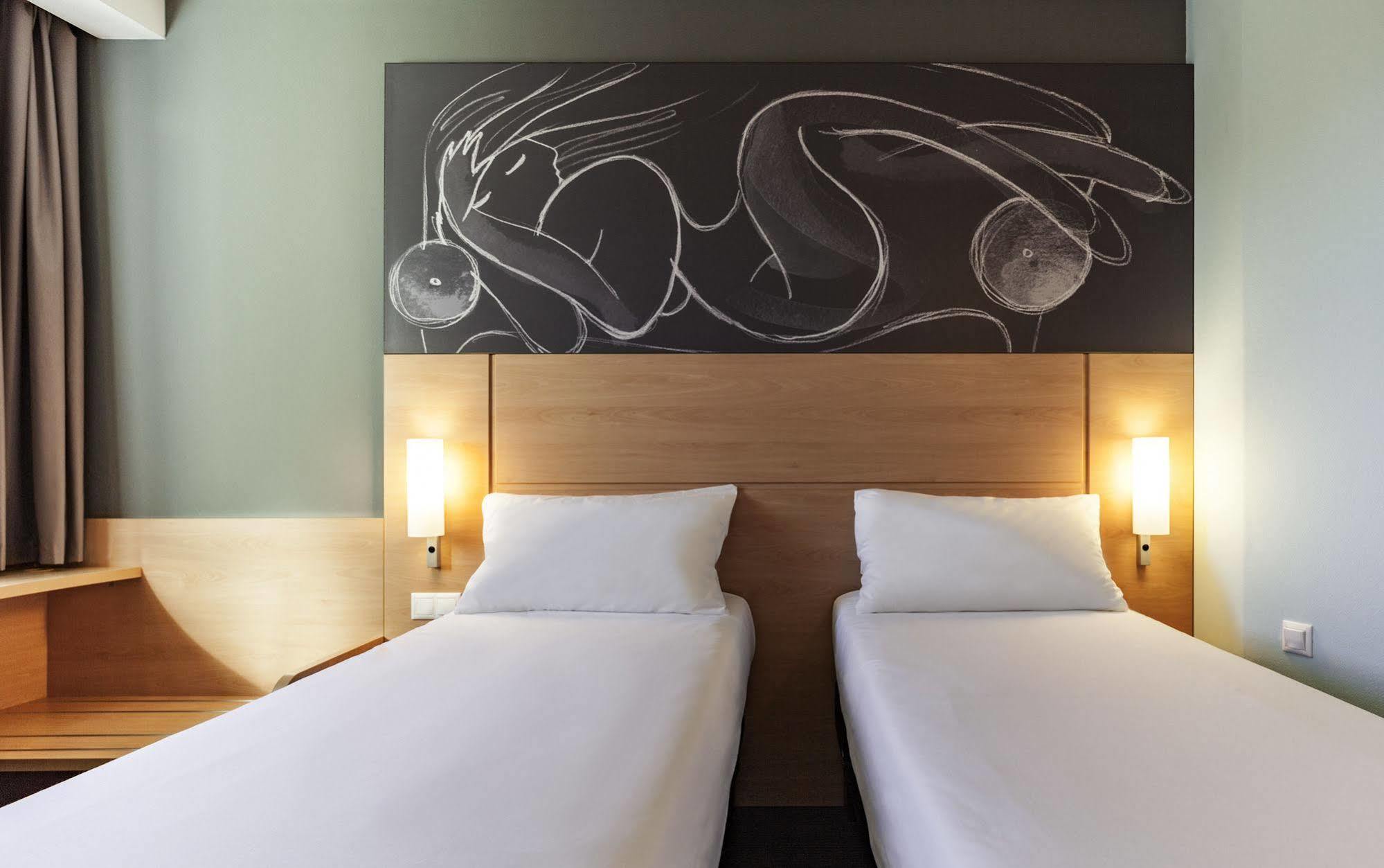 Ibis Lyon Villefranche Sur Saone 3*